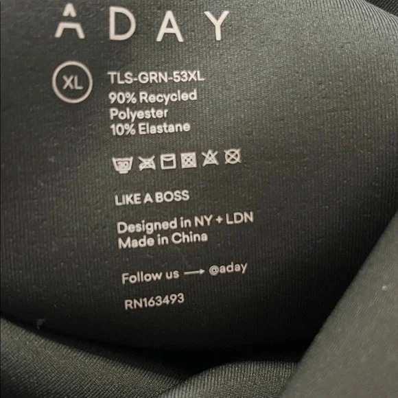 NWOT Aday Like a Boss Mock Neck Pullover Army Green Scuba Fabric Size XL - Picture 5 of 7